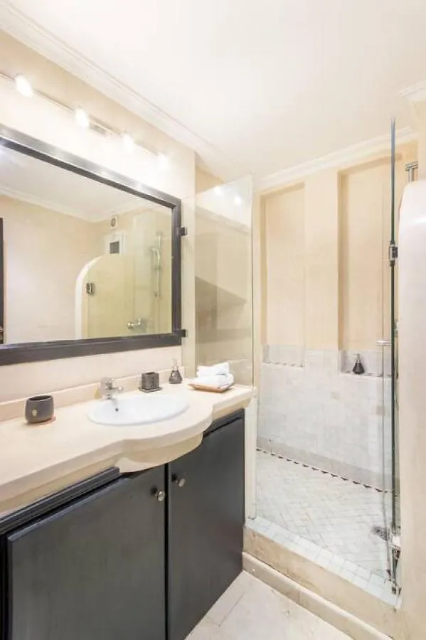 Luxury Duplex - Private Jacuzzi - Center Hivernage Marrakesh